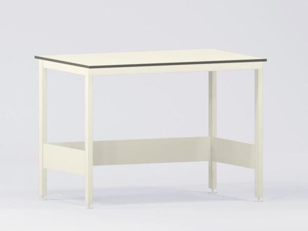 Erikoistukeva pöytä / A heavy-duty table